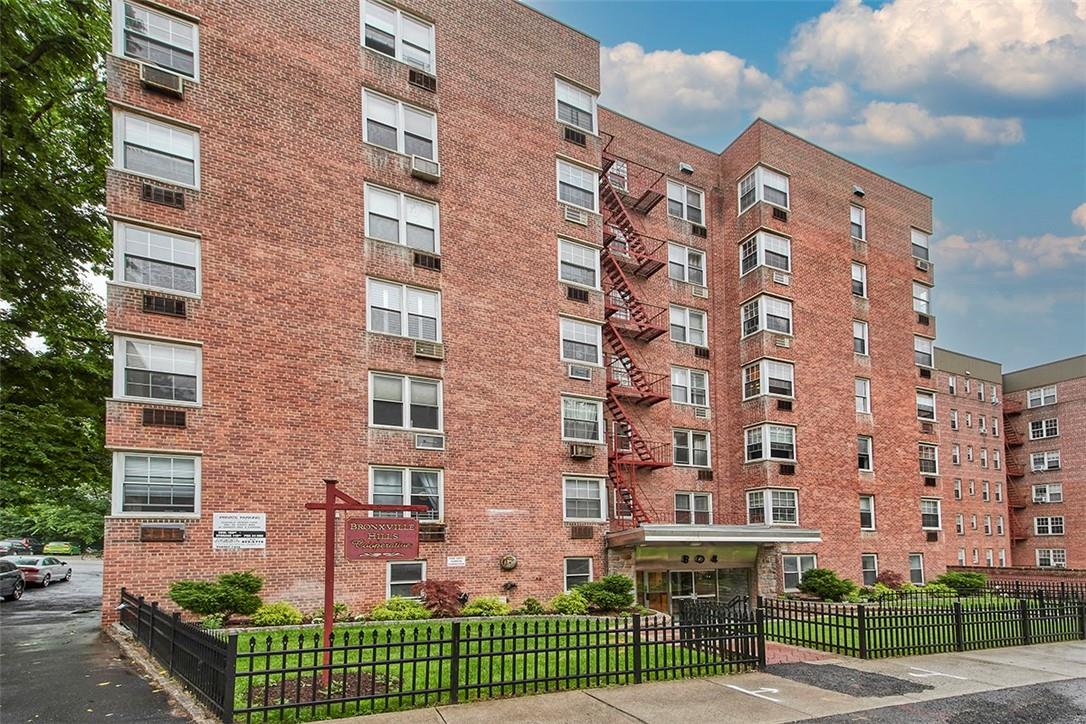 804 Bronx River Road, Unit 1E Yonkers, NY 10708 - Photo 1 of 1 Welcome to Bronxville Hills...