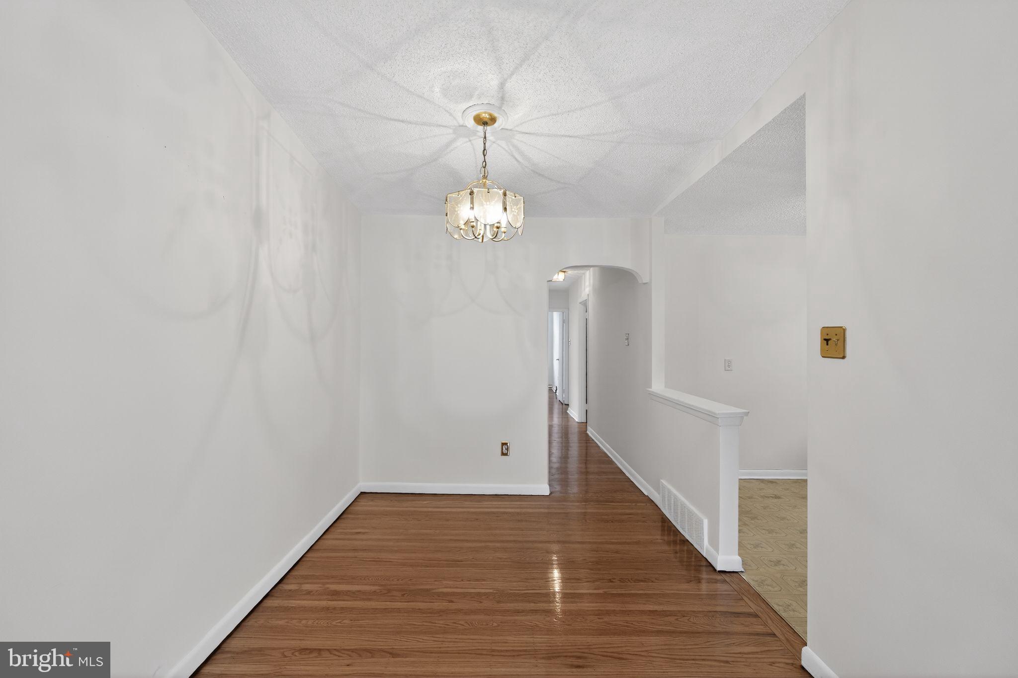 720 Hill Road Philadelphia, PA 19128 - Photo 8 of 31 Gallery Image 8
