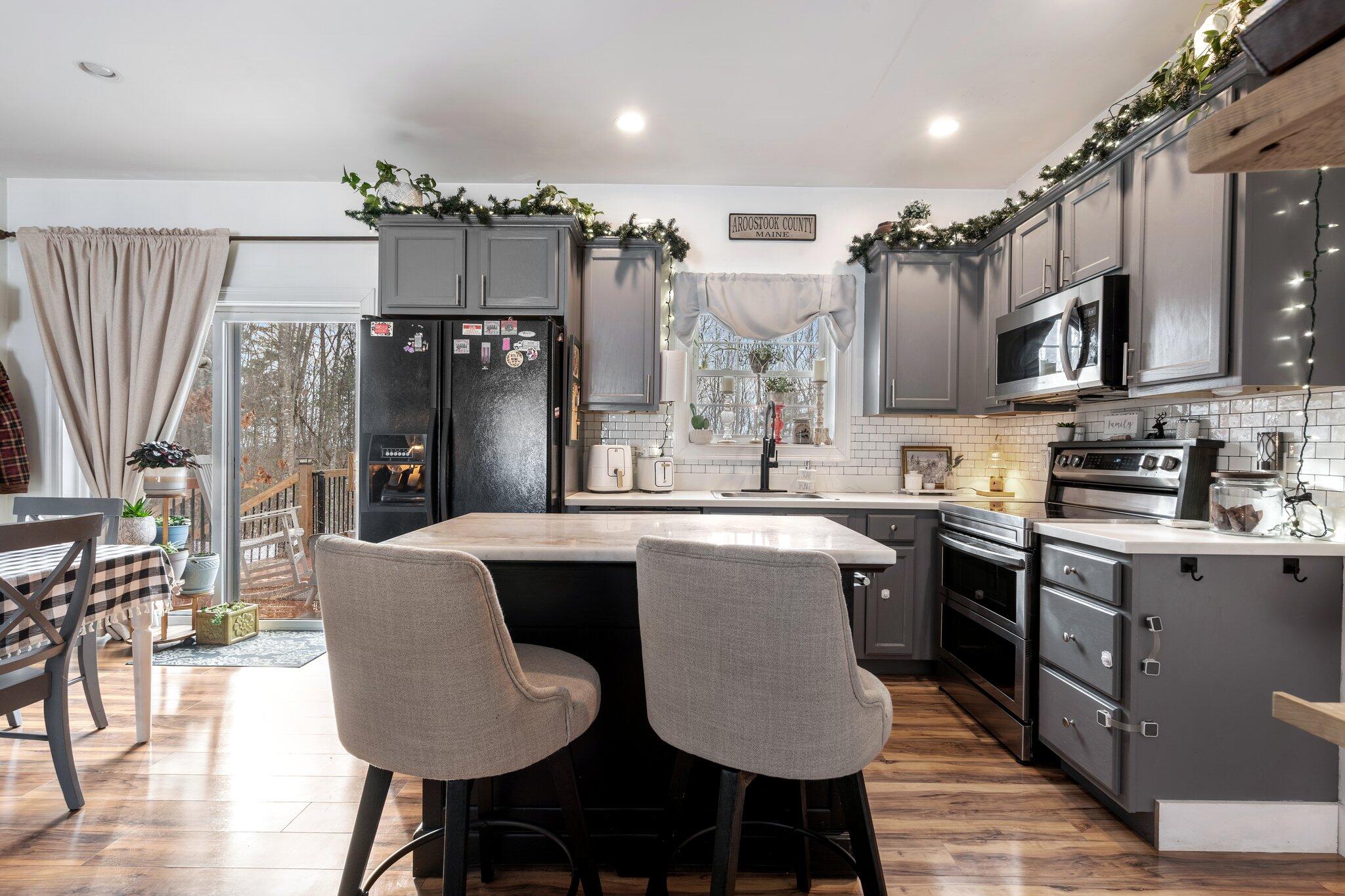99 Harvest Hill Road Windham, ME 04062 - Photo 5 of 39 kitchen