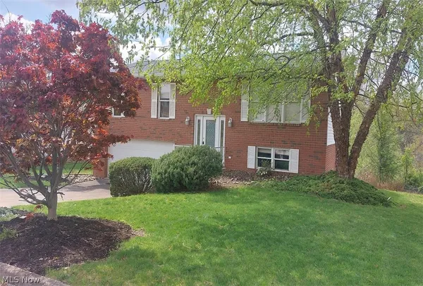 $235,000 | 3241 St Charles Drive, Steubenville, OH 43952
