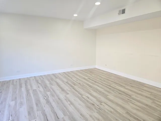 $2,100 | 1914 Heatherway Lane, Unit 27, New Lenox, IL 60451