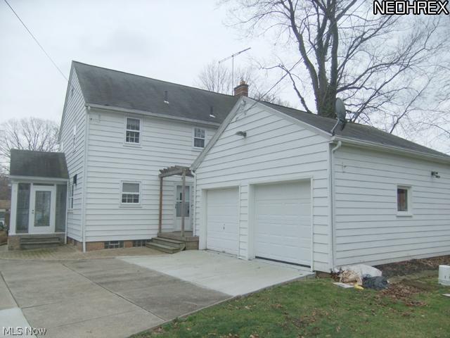 60 Sand Run Road Akron, OH 44313 - Photo 24 of 24 This great house also features a 2 car garage!
