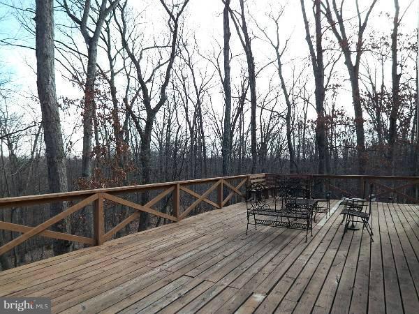 195 Mild Winter Road Hedgesville, WV 25427 - Photo 13 of 24 Exterior (General)
