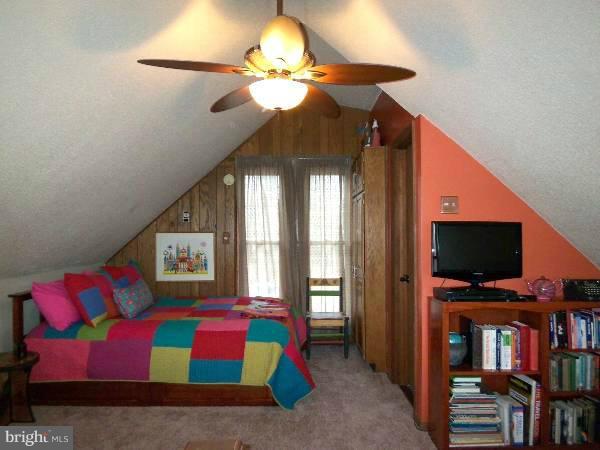 195 Mild Winter Road Hedgesville, WV 25427 - Photo 17 of 24 Bedroom (Master)