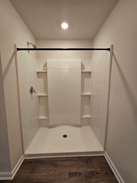 320 Flounder Street Crestview, FL 32539 - Photo 25 of 41 a bathroom with a shower