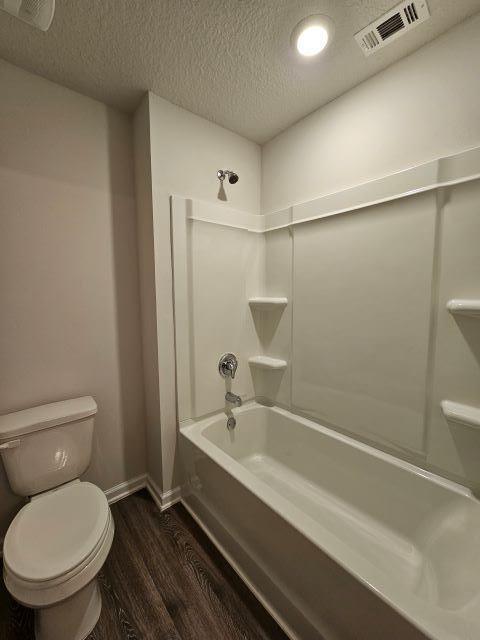 320 Flounder Street Crestview, FL 32539 - Photo 37 of 41 a bathroom with a sink a toilet and shower