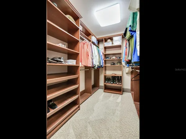 $25,900 | 3507 Bayshore Boulevard, Unit 2001, Tampa, FL 33629