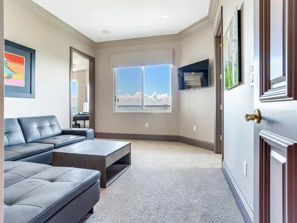 $25,900 | 3507 Bayshore Boulevard, Unit 2001, Tampa, FL 33629