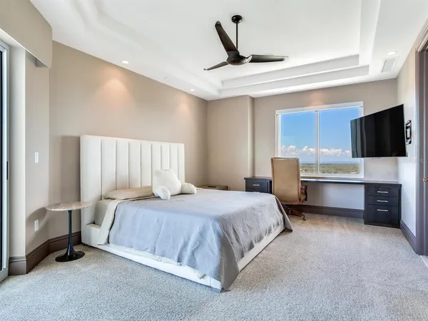 $25,900 | 3507 Bayshore Boulevard, Unit 2001, Tampa, FL 33629