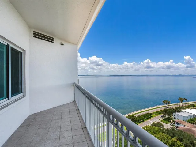 $25,900 | 3507 Bayshore Boulevard, Unit 2001, Tampa, FL 33629