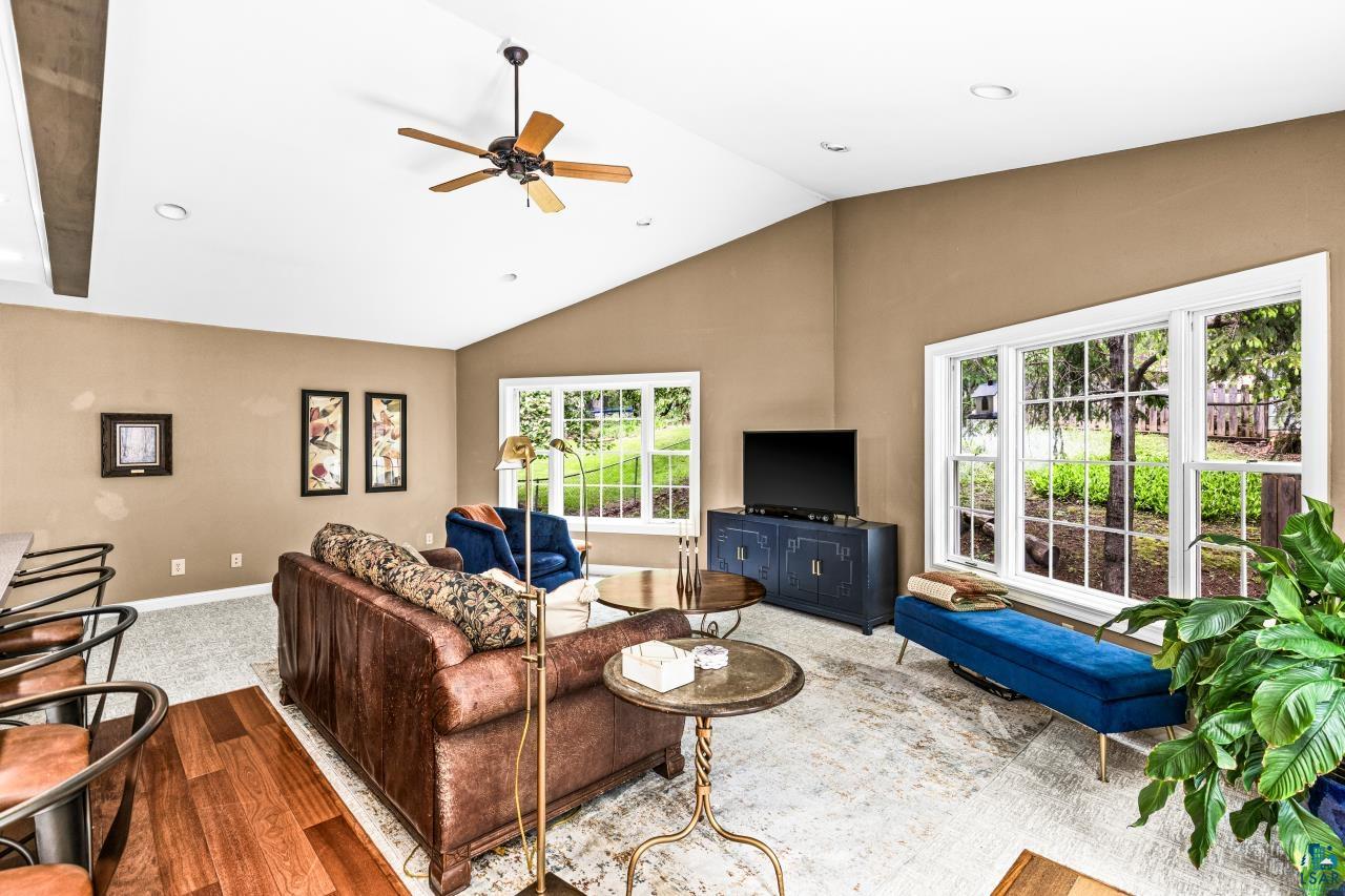 1904 Hartley Road Duluth, MN 55803 - Photo 15 of 58