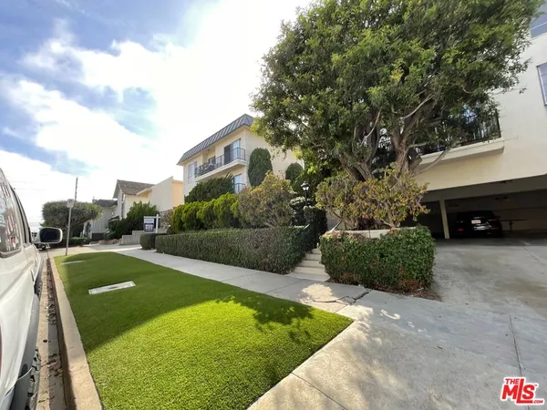 $4,550 | 11835 Dorothy Street, Unit 2, Los Angeles, CA 90049