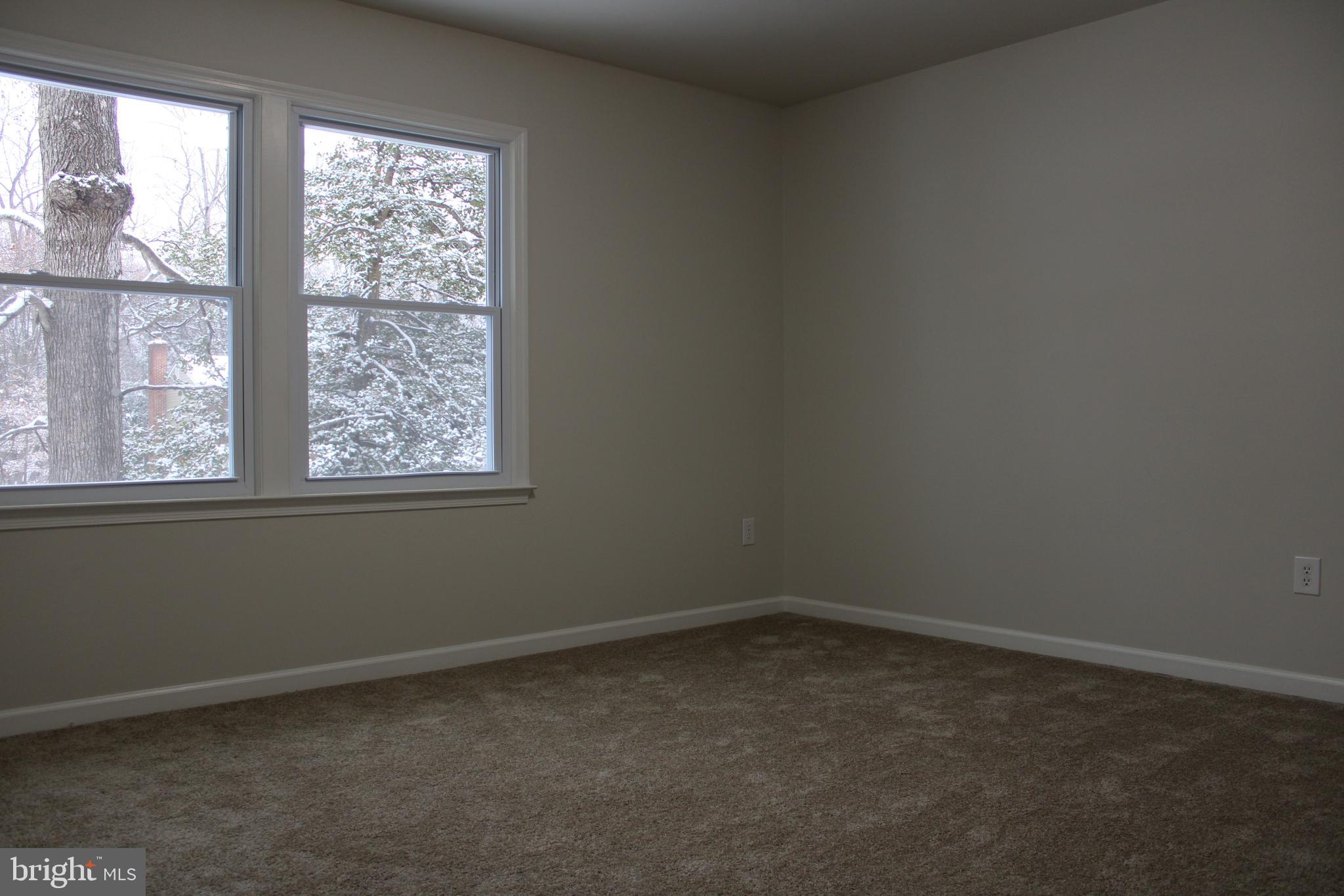 11816 Rutherford Drive Fredericksburg, VA 22407 - Photo 19 of 22 an empty room with a window