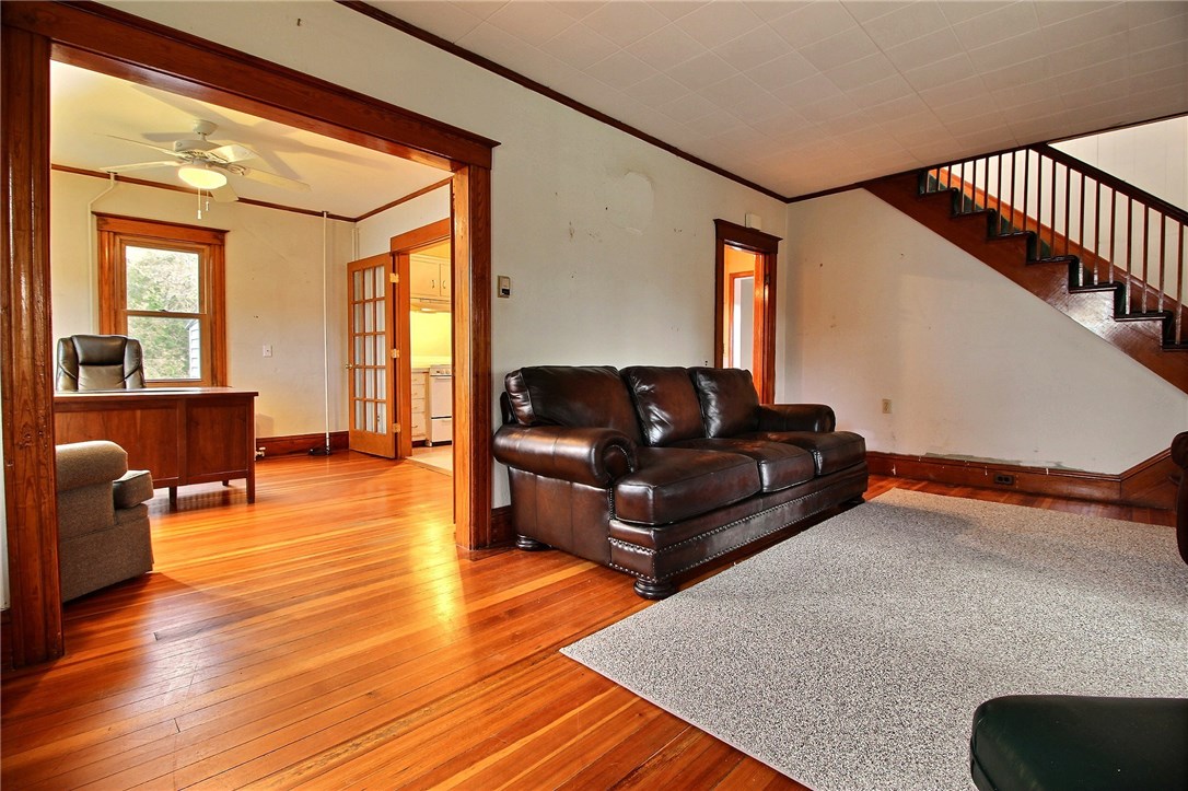 298 Shore Road Westerly, RI 02891 - Photo 12 of 37