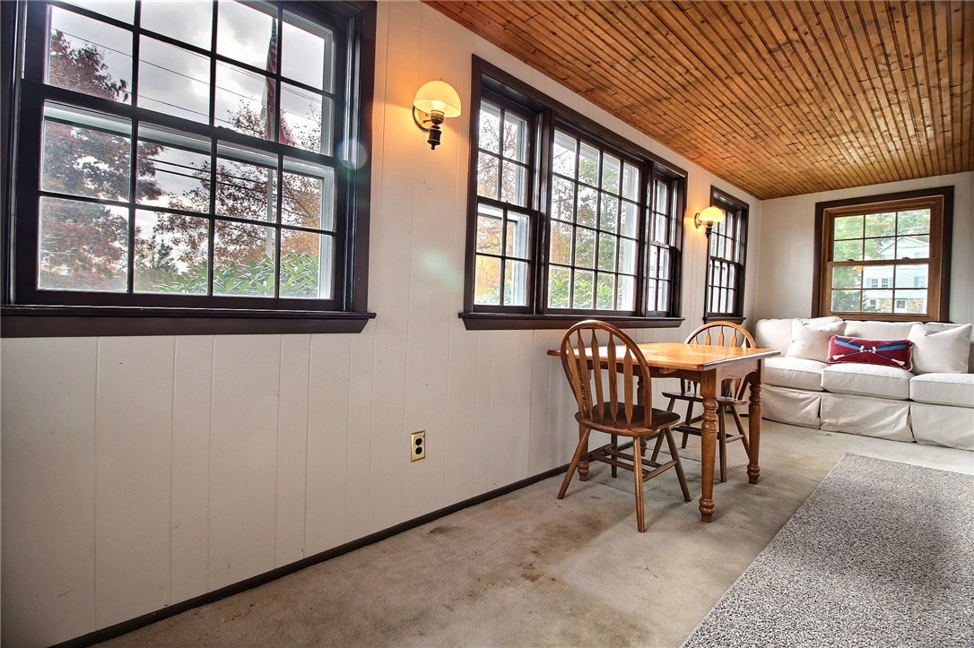 298 Shore Road Westerly, RI 02891 - Photo 6 of 37