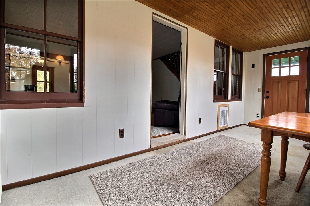 298 Shore Road Westerly, RI 02891 - Photo 7 of 37