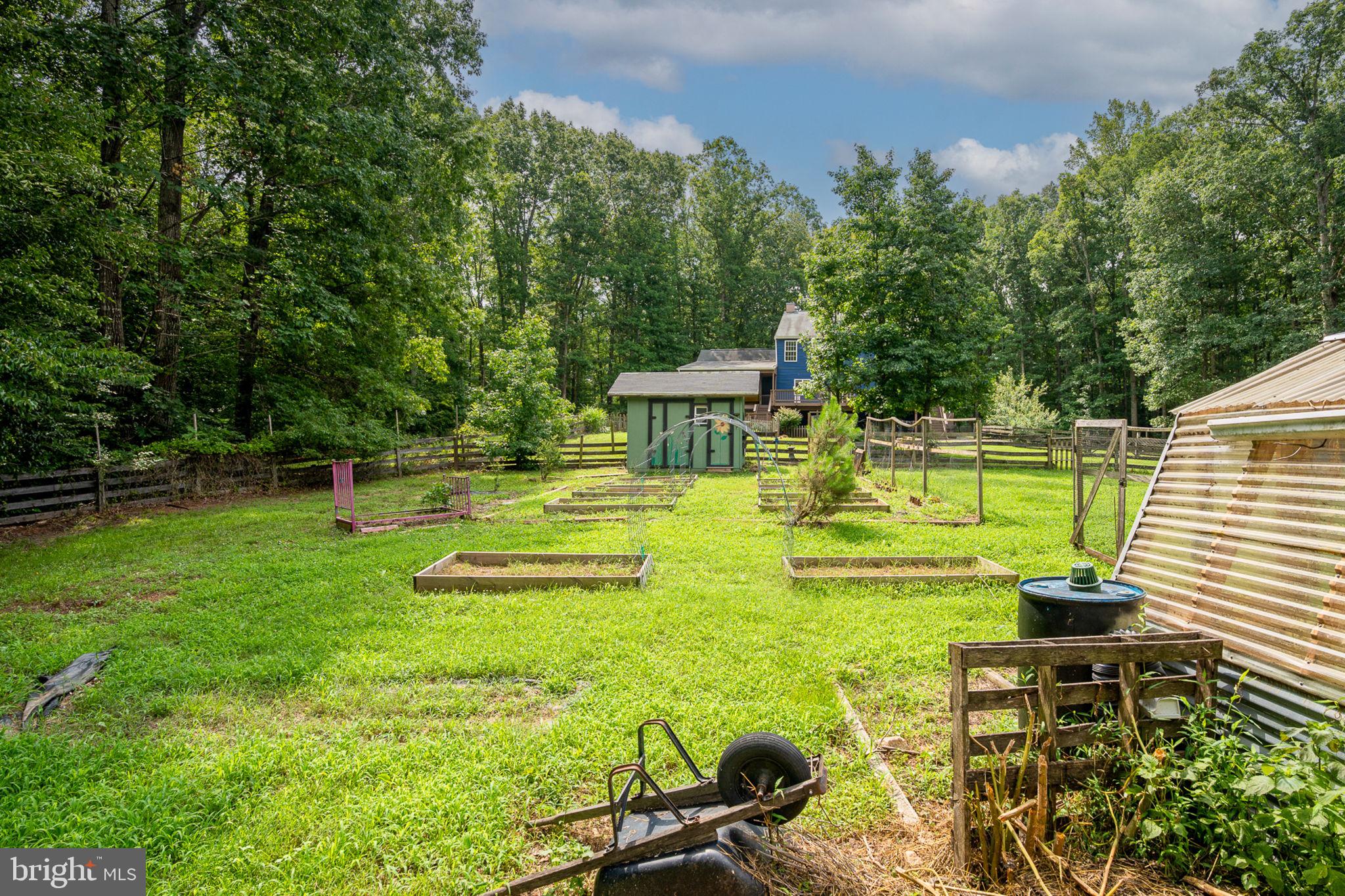 60 River Falls Road Fredericksburg, VA 22406 - Photo 62 of 73 Raised garden beds