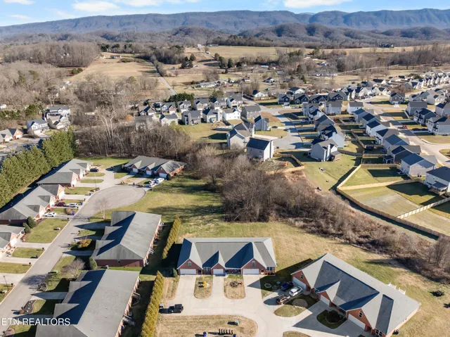 $380,000 | 2562 Keeneland Drive, Maryville, TN 37803