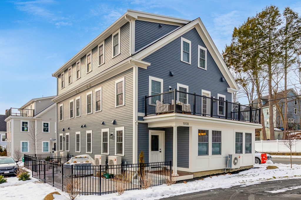 105 Market Street, Unit B Amesbury, MA 01913 - Photo 1 of 25