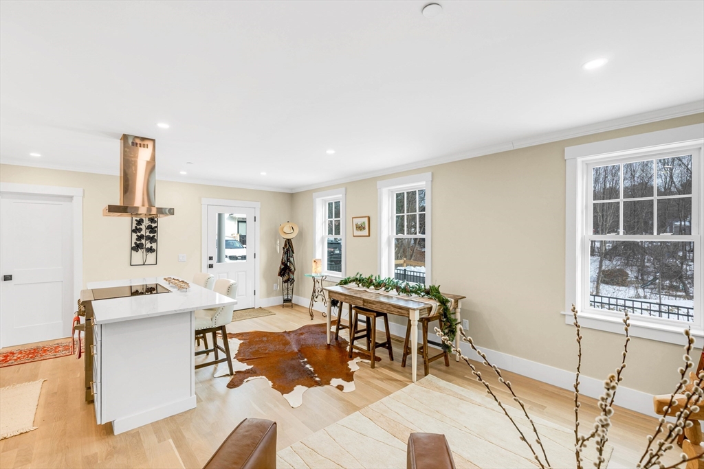 105 Market Street, Unit B Amesbury, MA 01913 - Photo 4 of 25
