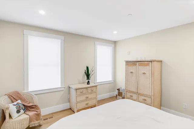 $635,000 | 105 Market Street, Unit B, Amesbury, MA 01913