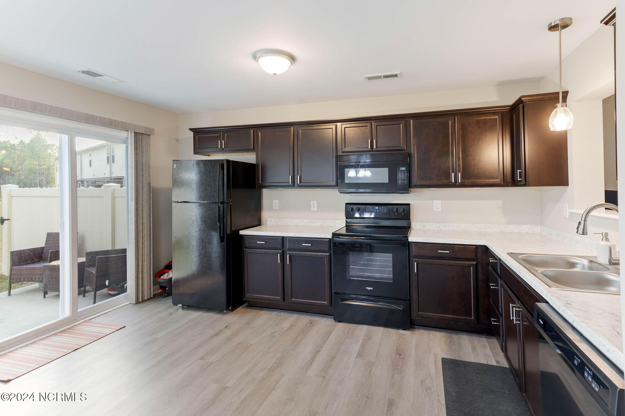 300 Glenellen Loop Road Midway Park, NC 28544 - Photo 11 of 31 14-web-or-mls-IMG_0234