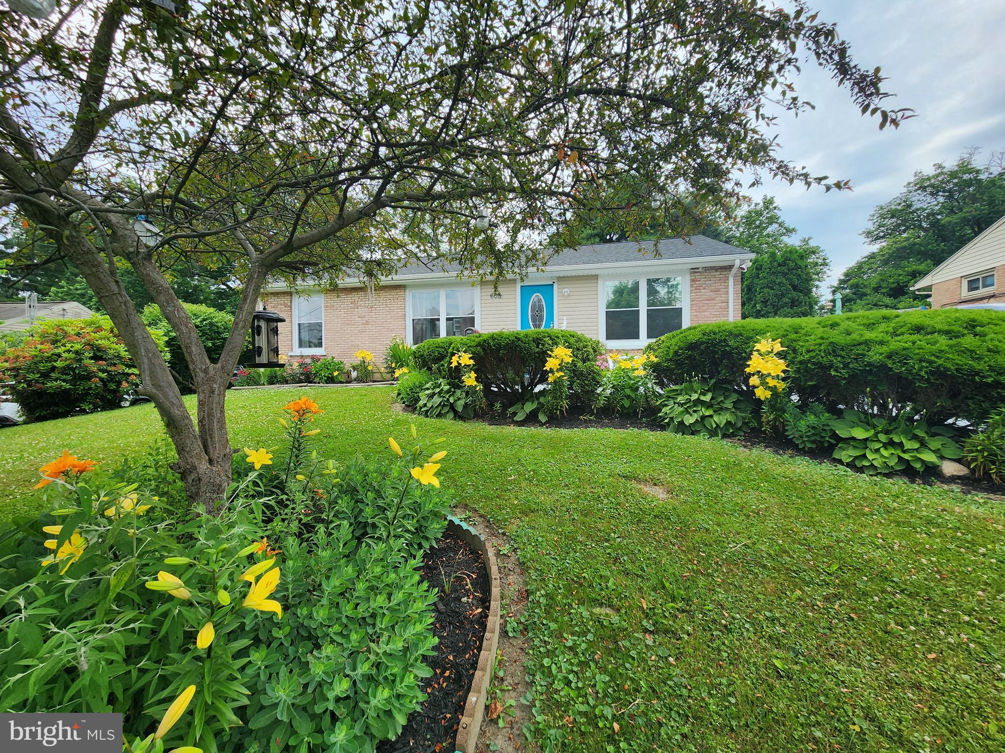 608 Bermuda Road Lancaster, PA 17603 - Photo 2 of 32 Gallery Image 2