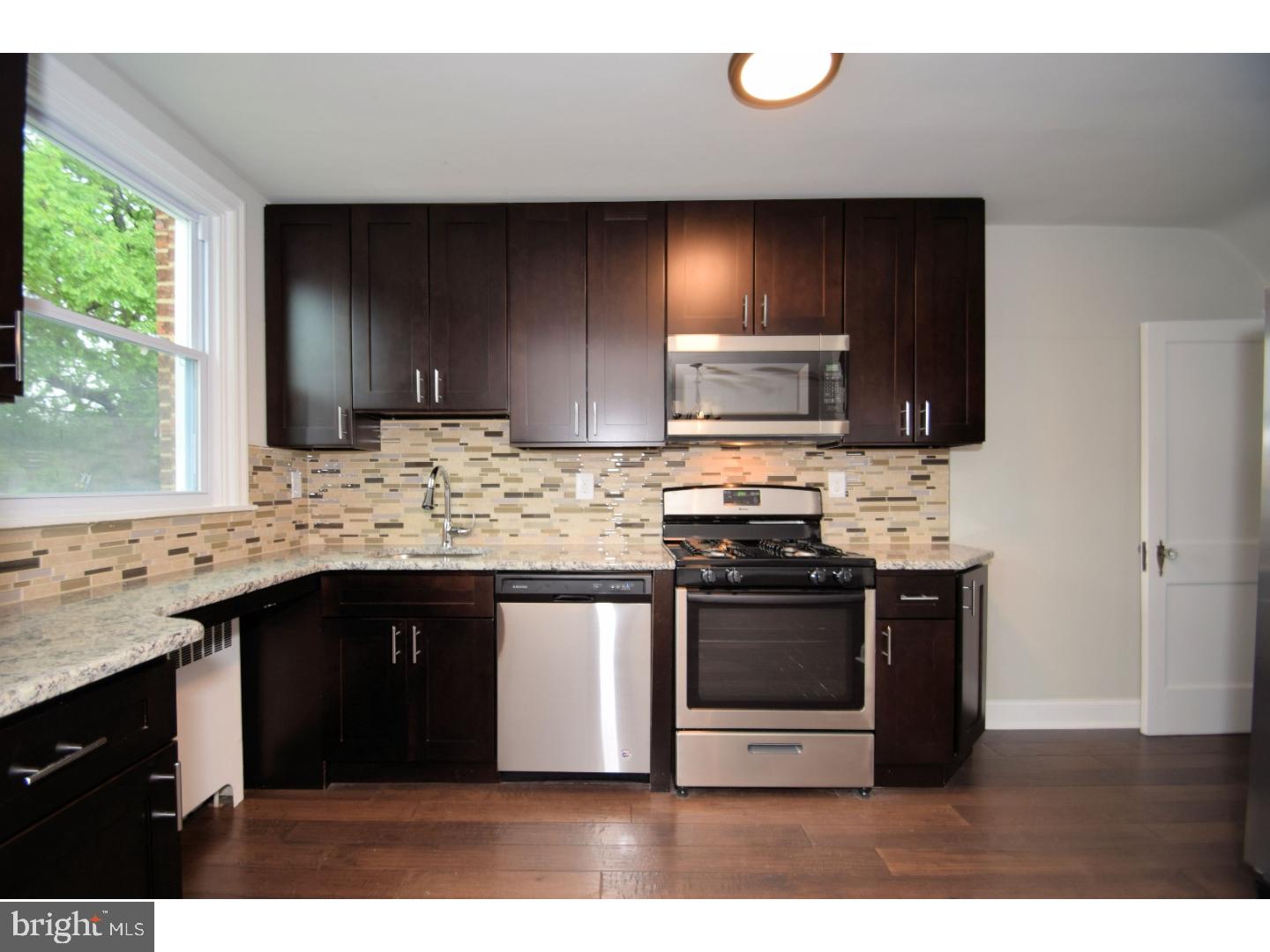 5044 Copley Road Philadelphia, PA 19144 - Photo 9 of 25 Kitchen