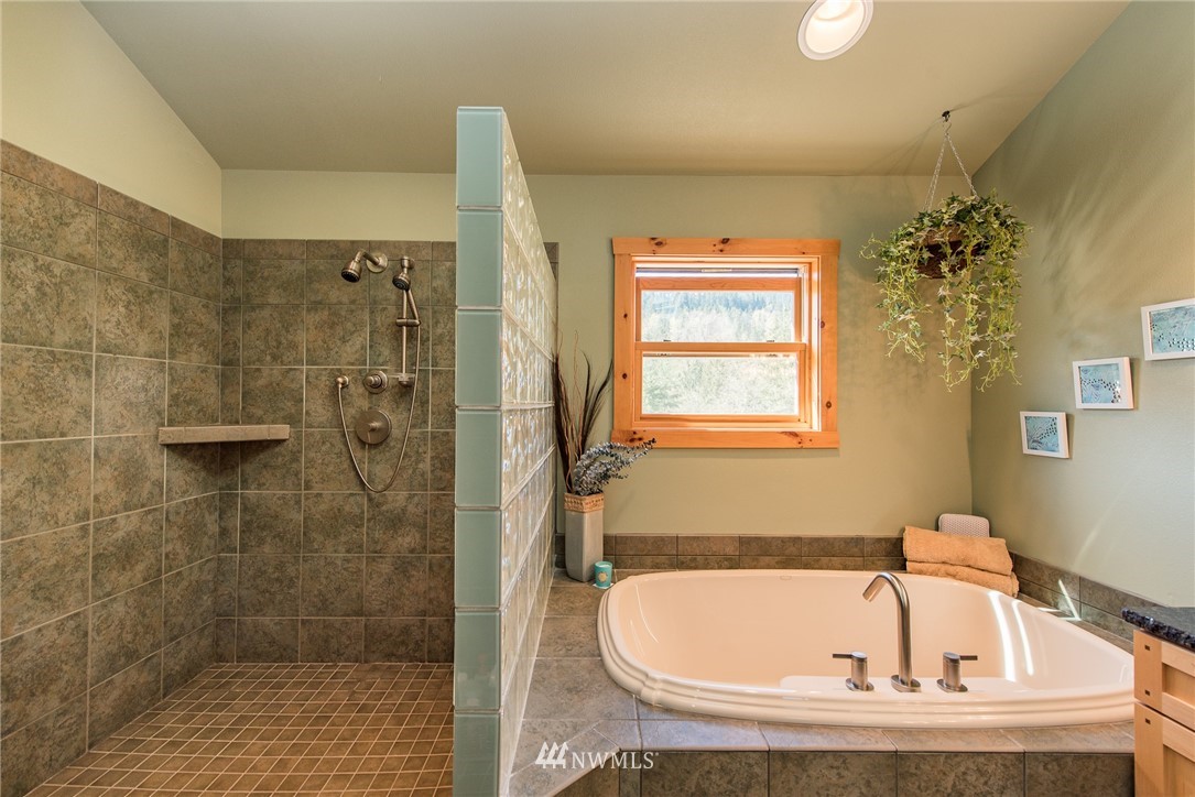 674 Southridge Road Port Angeles, WA 98363 - Photo 16 of 25 Gallery Image 16