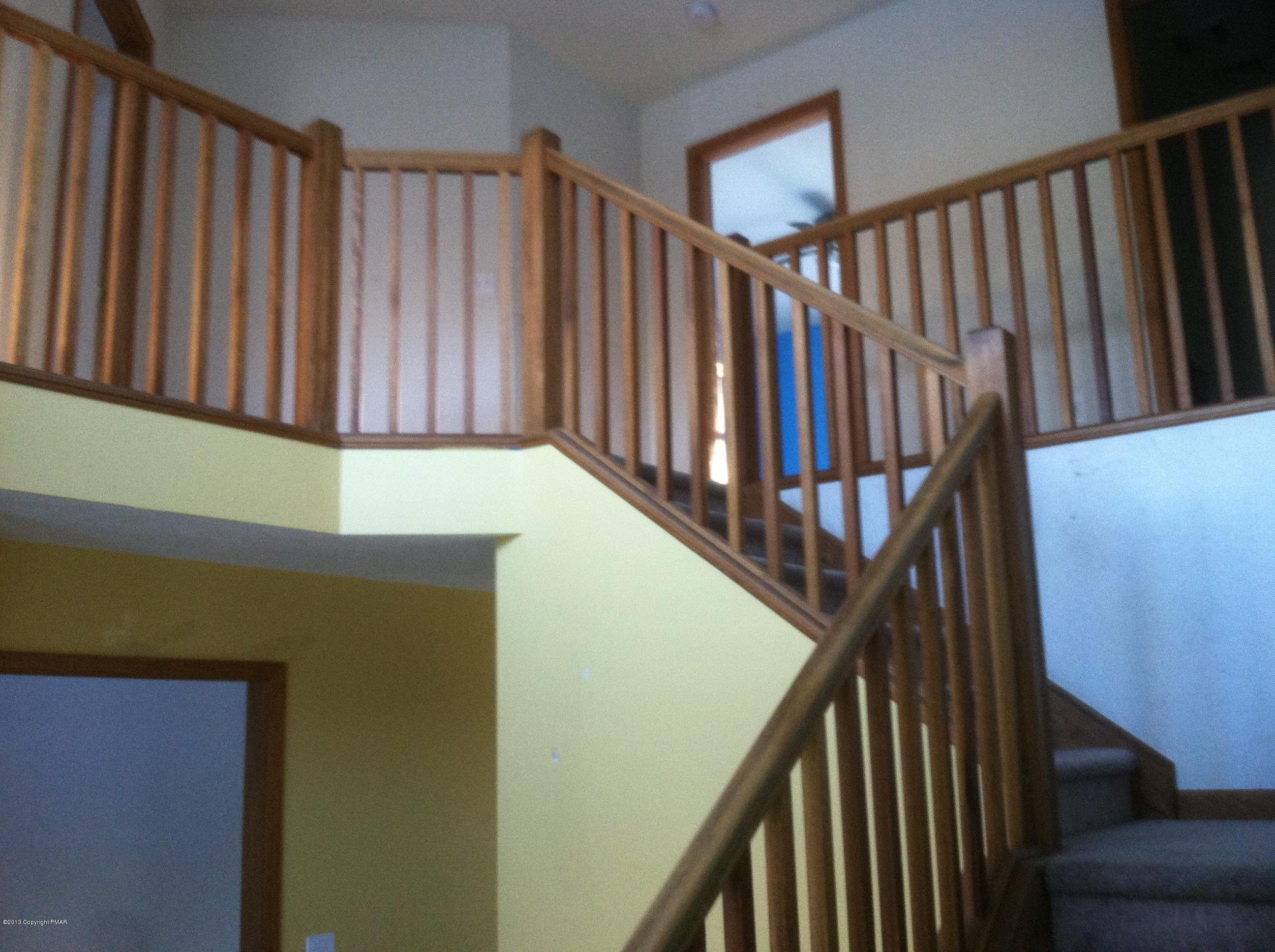 7742 Lake Road Tobyhanna, PA 18466 - Photo 8 of 16 Staircase