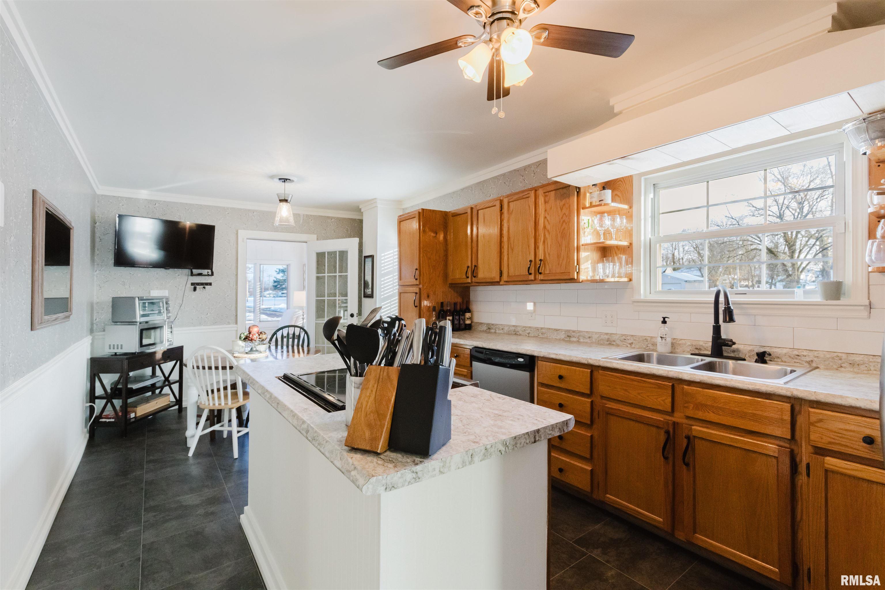 100 North 11th Street Herrin, IL 62948 - Photo 13 of 49