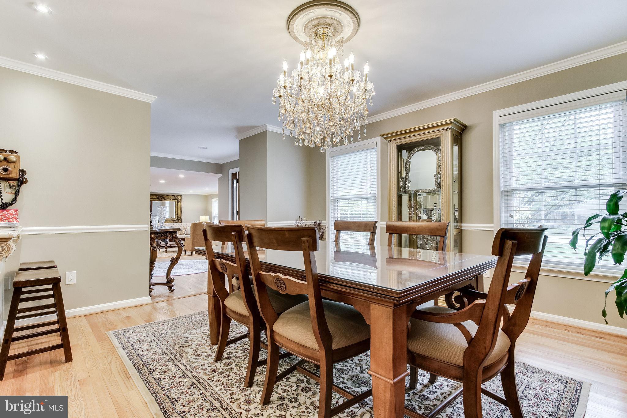 5102 Pheasant Ridge Road Fairfax, VA 22030 - Photo 15 of 68 Classic and Inviting
