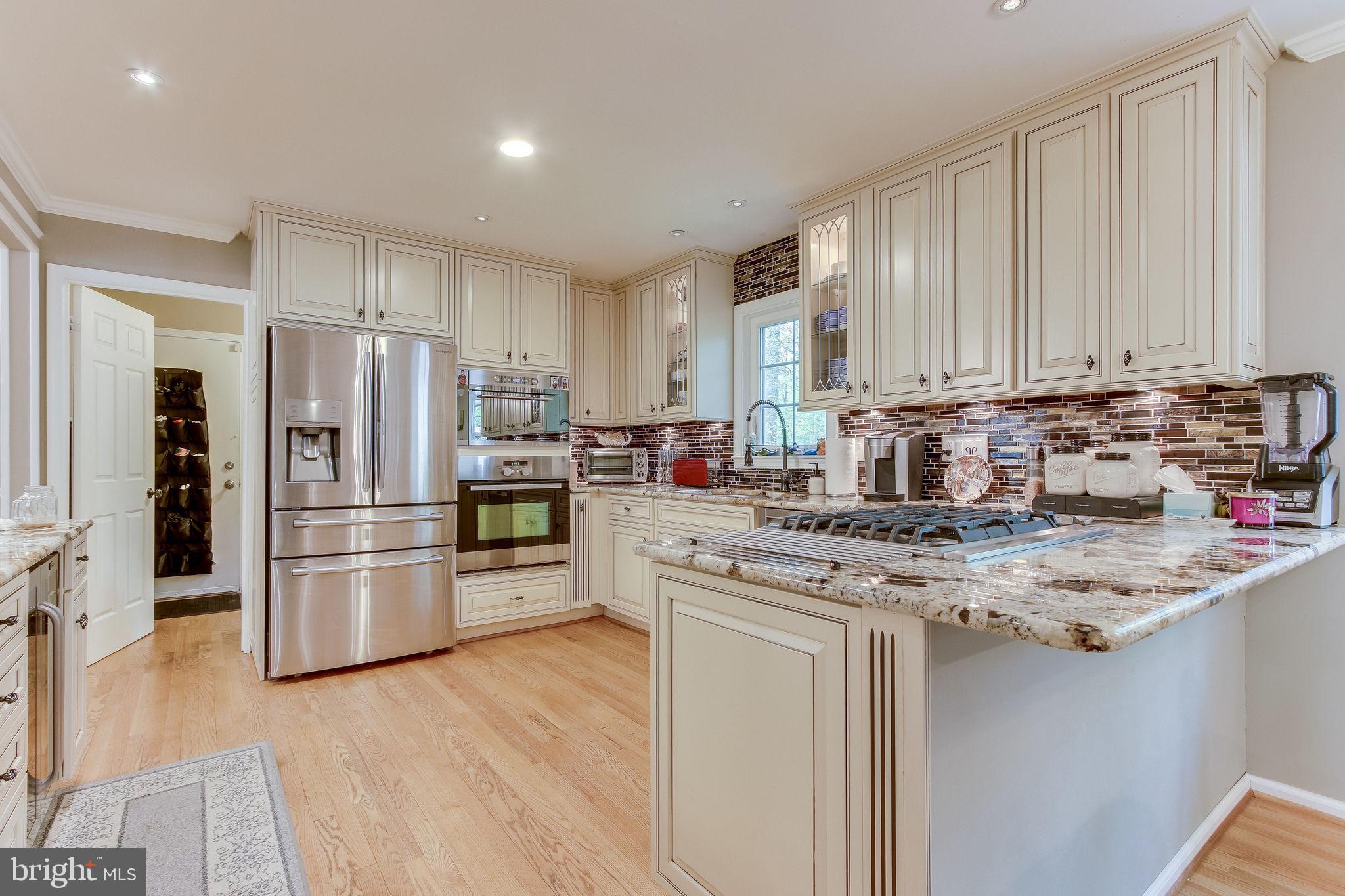 5102 Pheasant Ridge Road Fairfax, VA 22030 - Photo 17 of 68 Custom Designed Kitchen