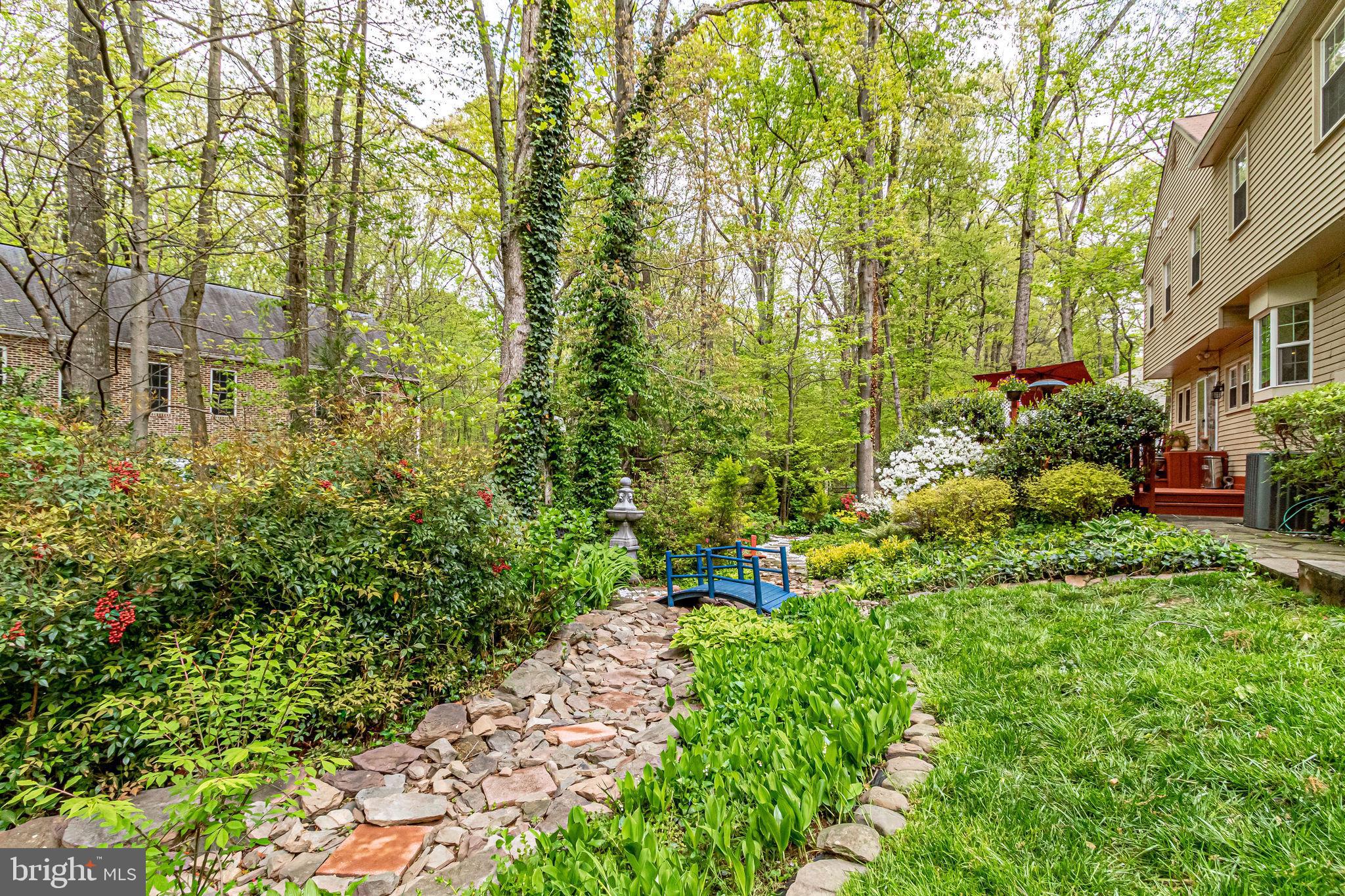 5102 Pheasant Ridge Road Fairfax, VA 22030 - Photo 64 of 68 Gorgeous Landscaping