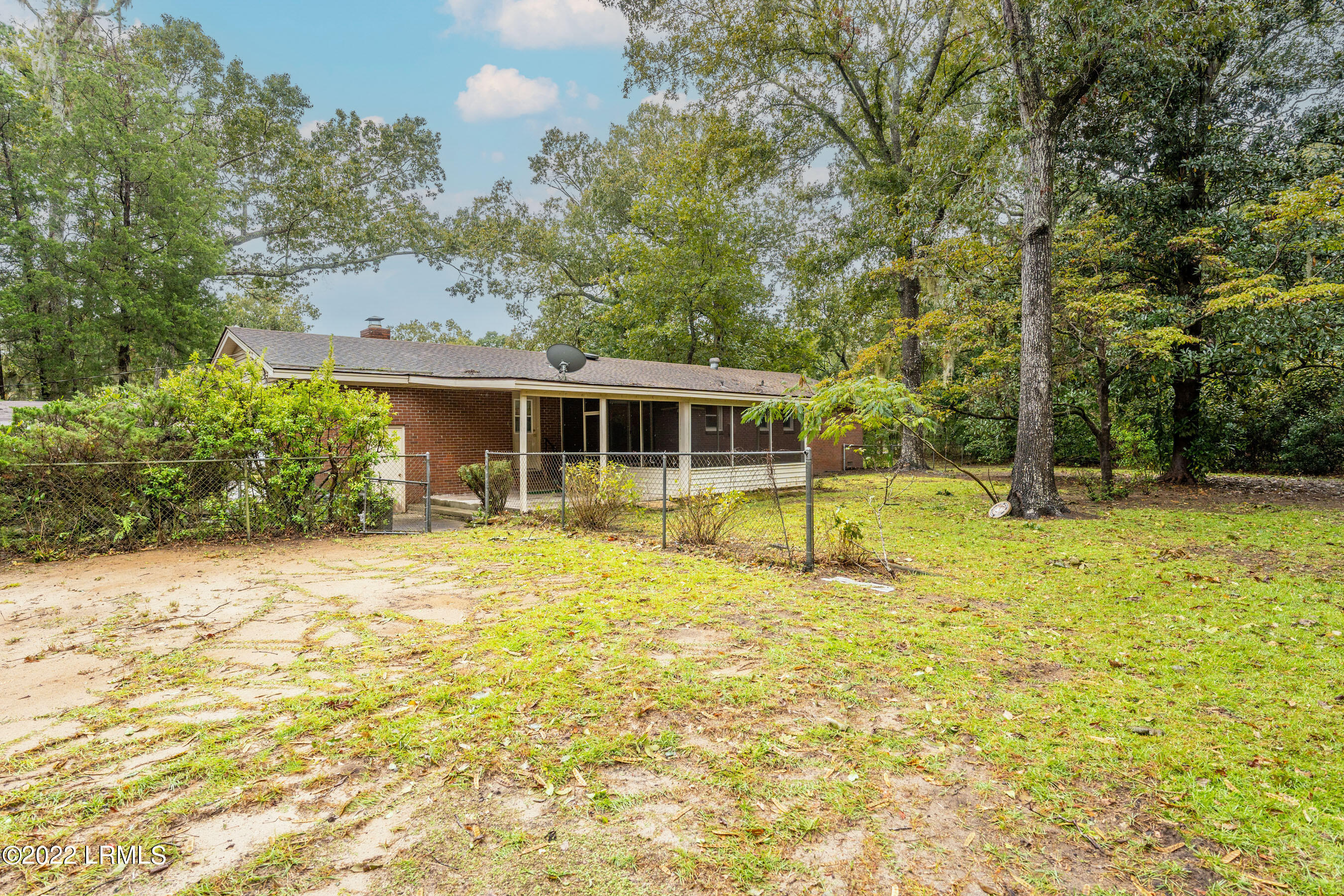 1 State Rd S-7-428 Beaufort, SC 29907 - Photo 17 of 43 plenty of room for garden