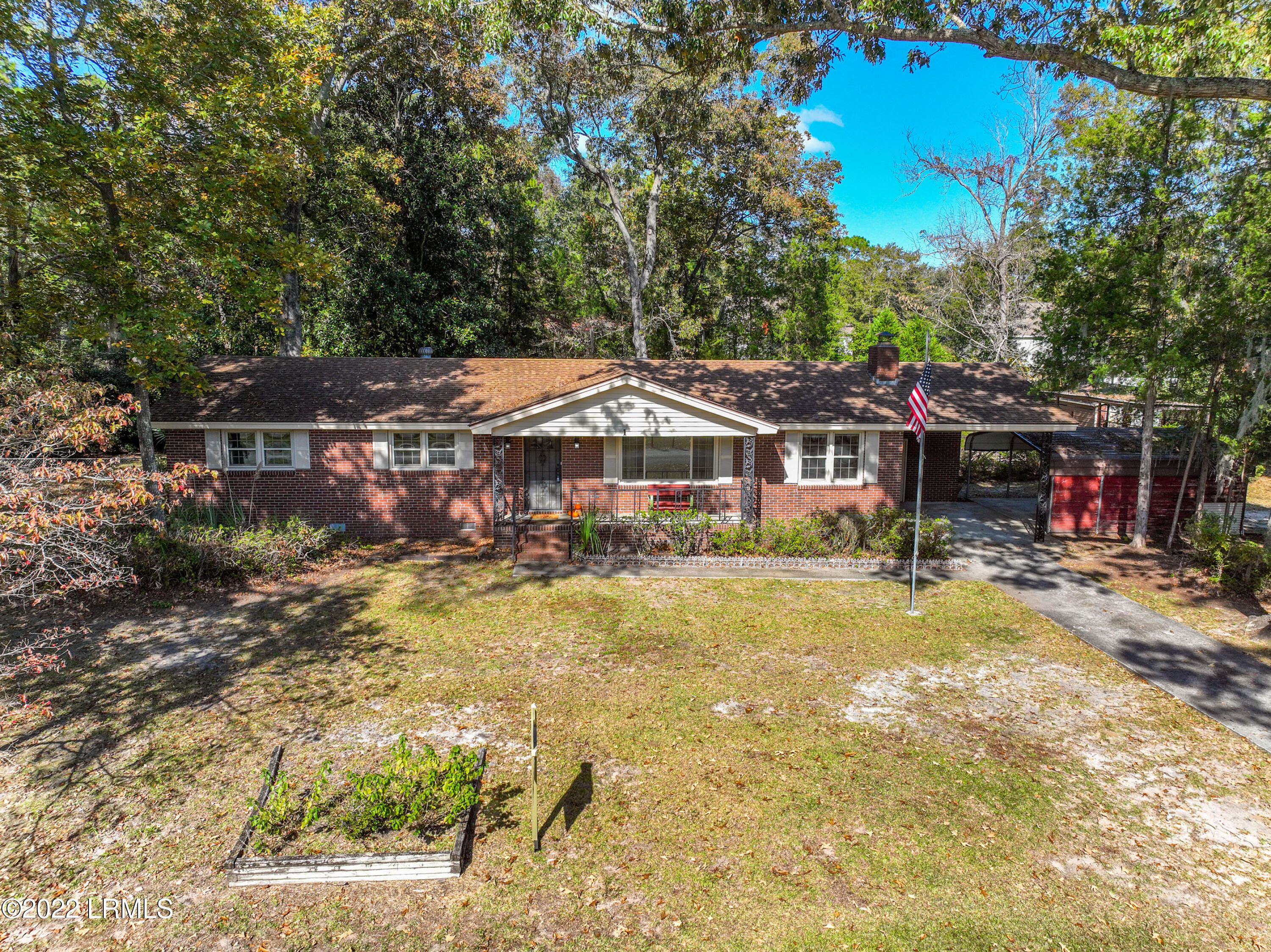 1 State Rd S-7-428 Beaufort, SC 29907 - Photo 2 of 43 front of 1 White Dogwood