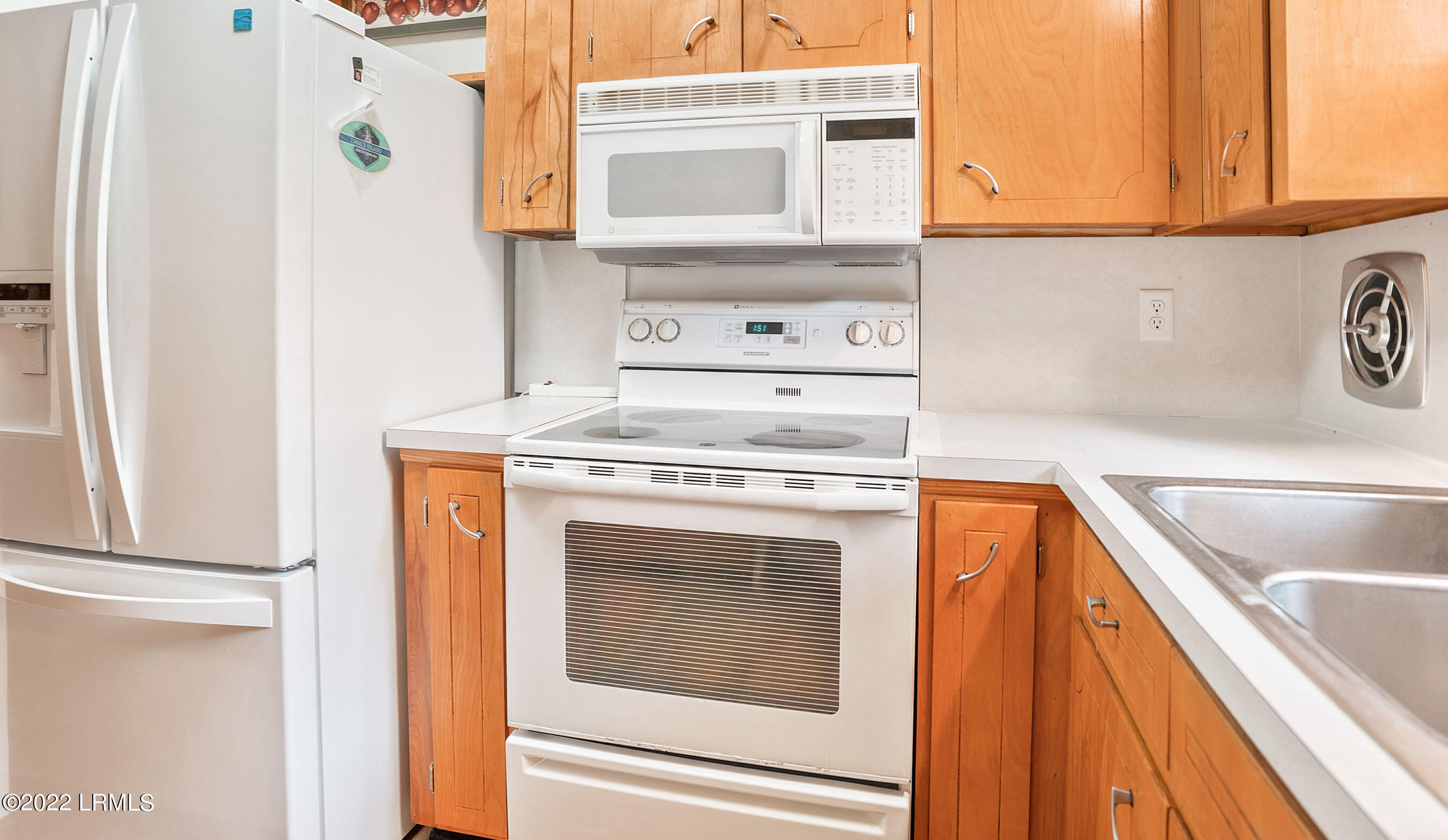 1 State Rd S-7-428 Beaufort, SC 29907 - Photo 24 of 43 convenient cabinets