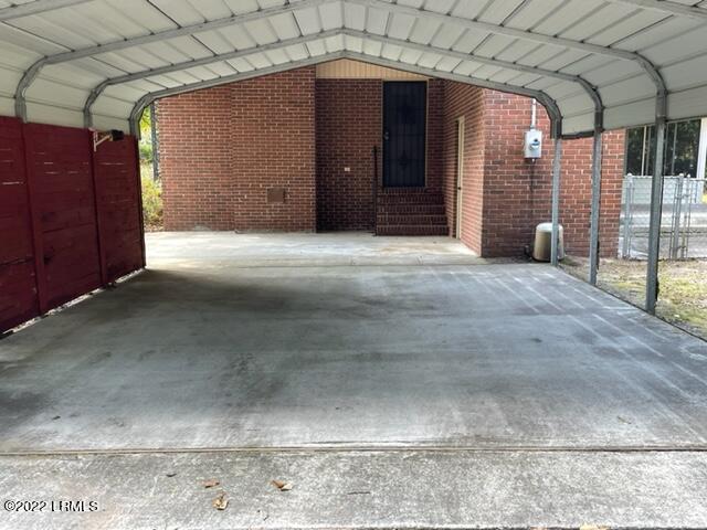 1 State Rd S-7-428 Beaufort, SC 29907 - Photo 8 of 43 2 car parking