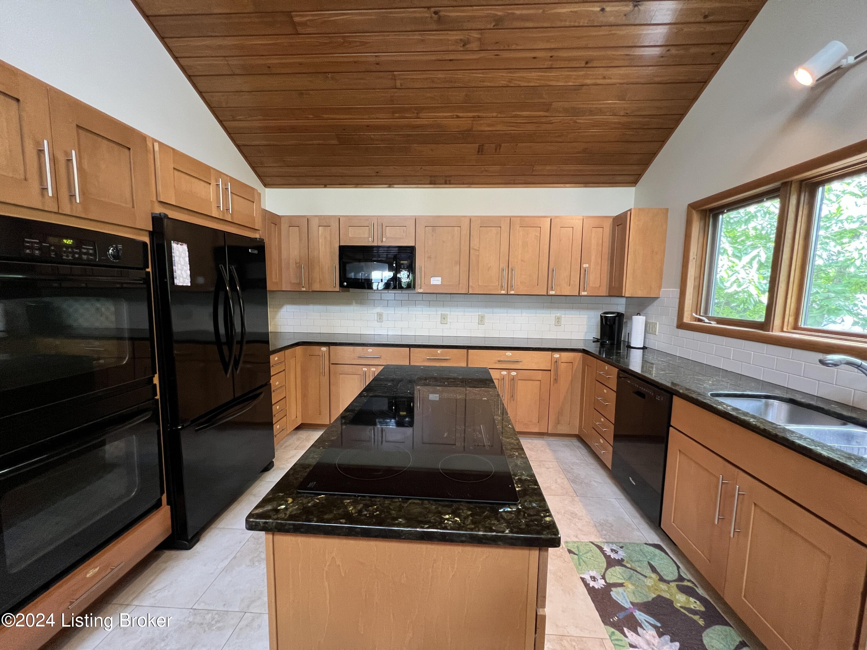 1137 Harbor Springs Road Jamestown, KY 42629 - Photo 7 of 54 13