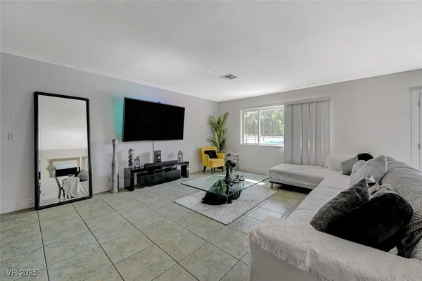 $2,299 | 5248 Rambling Road, Las Vegas, NV 89120