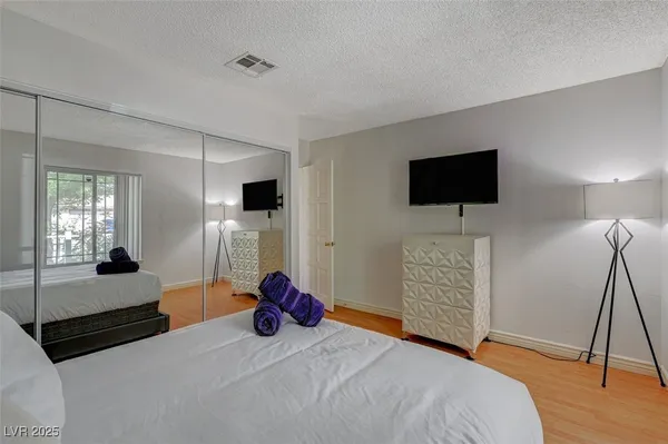 $2,299 | 5248 Rambling Road, Las Vegas, NV 89120