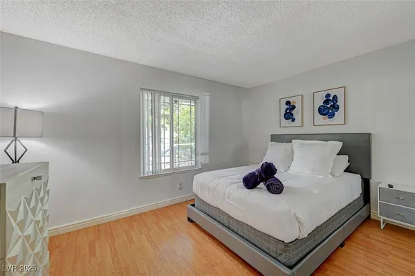 $2,299 | 5248 Rambling Road, Las Vegas, NV 89120