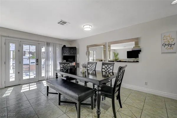 $2,299 | 5248 Rambling Road, Las Vegas, NV 89120