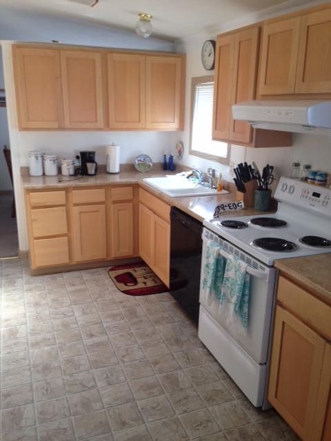 204 3rd Street Garibaldi, OR 97118 - Photo 2 of 18 204 third st #2