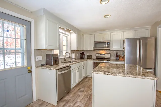 $379,900 | 32 Michele Drive, Somers, CT 06071