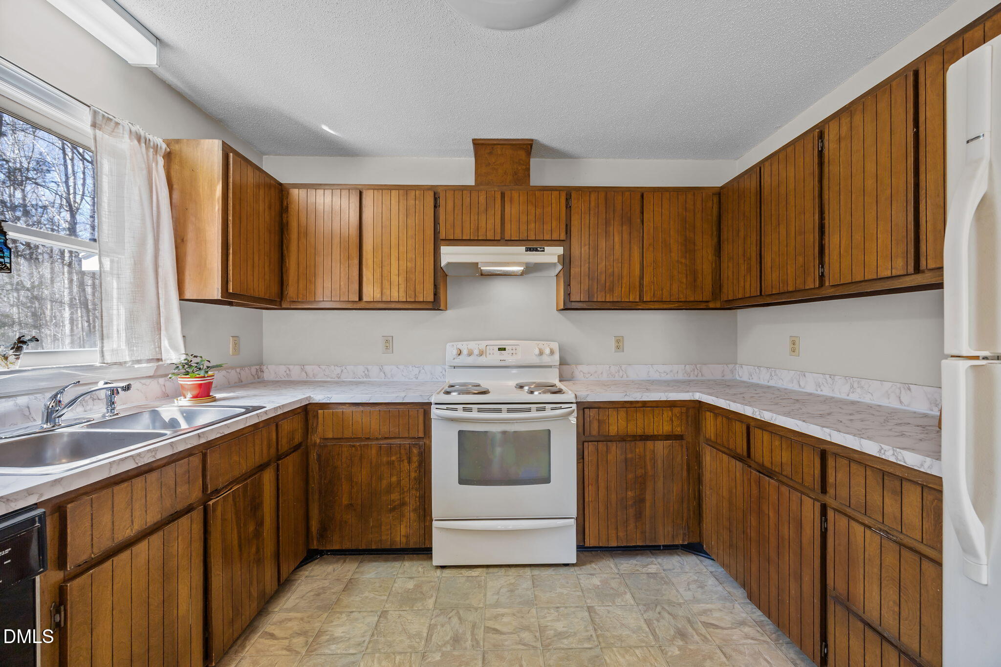 517 John Mitchell Road Youngsville, NC 27596 - Photo 8 of 40 Kitchen