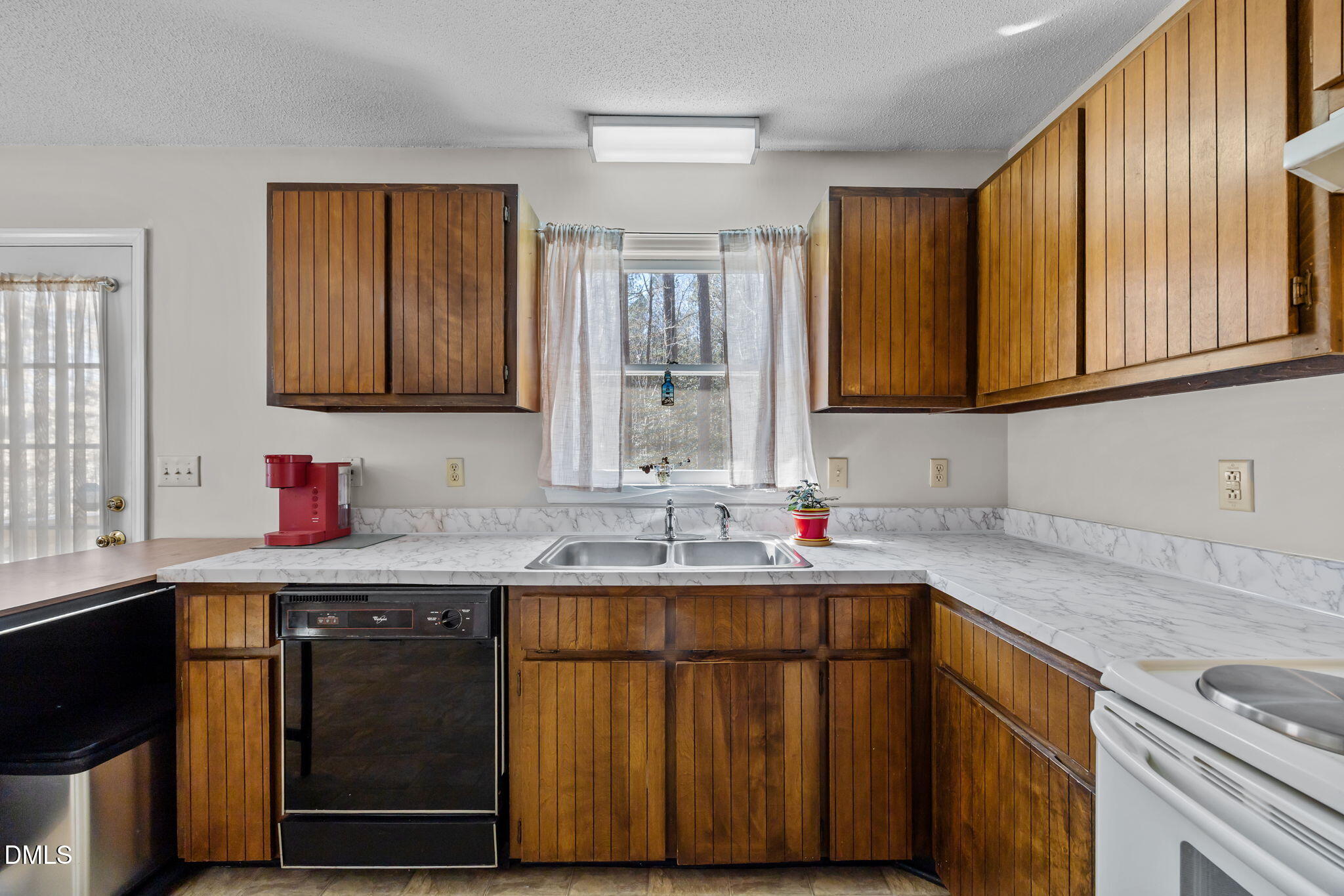 517 John Mitchell Road Youngsville, NC 27596 - Photo 9 of 40 Kitchen