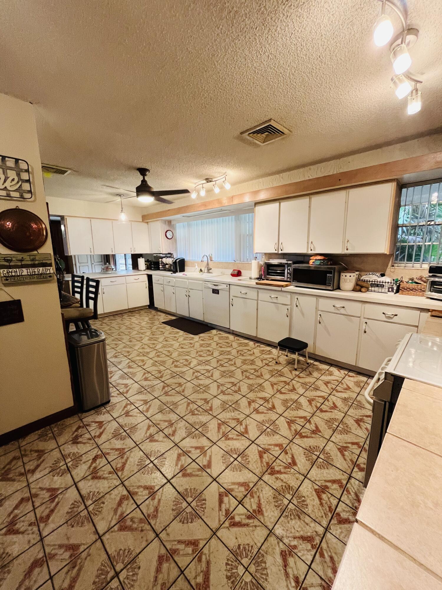829 C Road Loxahatchee Groves, FL 33470 - Photo 6 of 16 IMG_7835