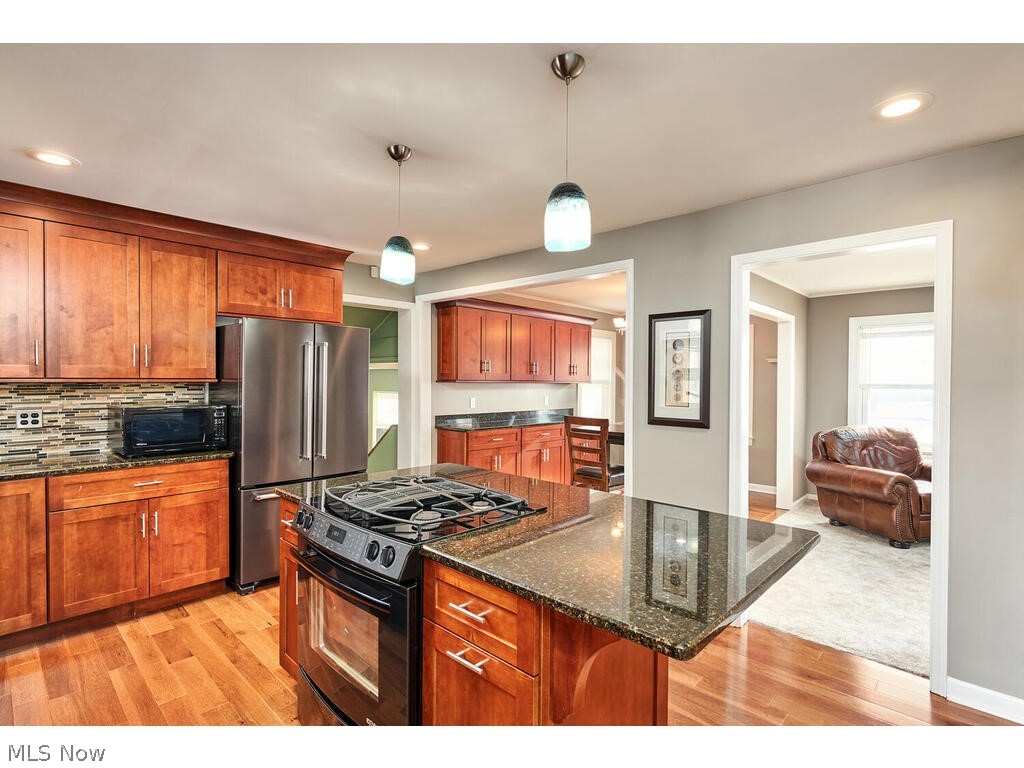5635 Highland Road Cleveland, OH 44143 - Photo 5 of 19 Gallery Image 5