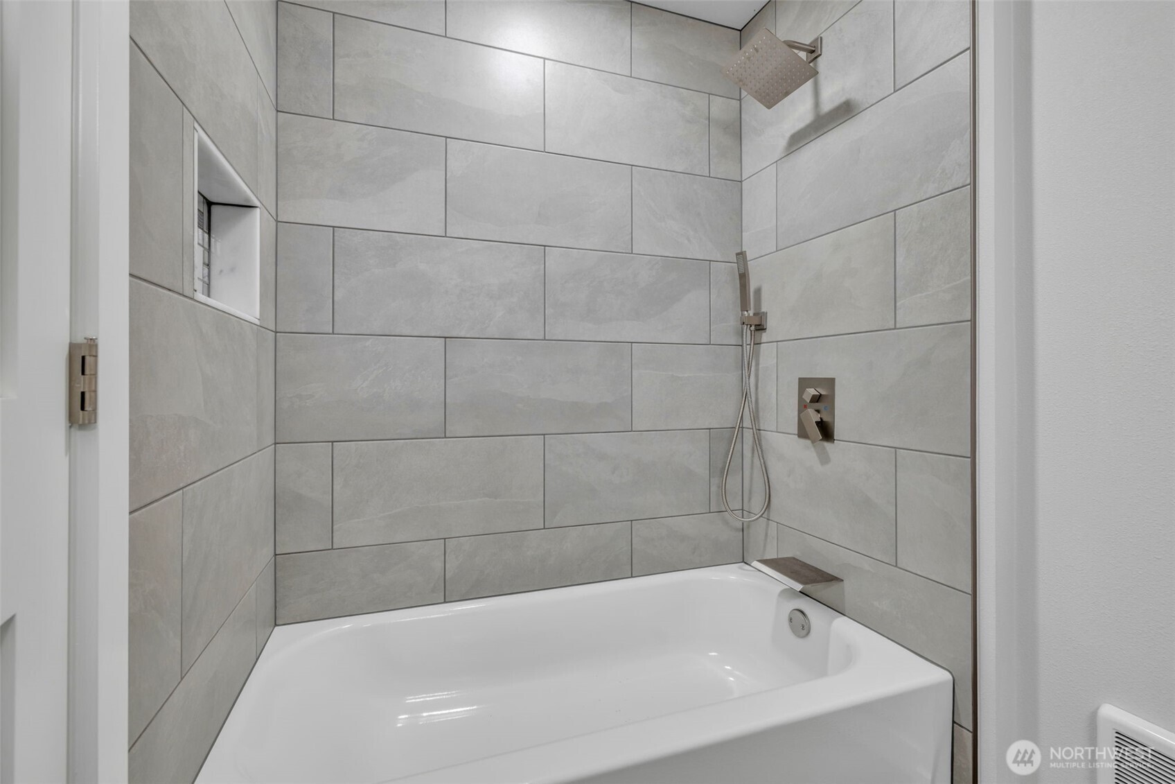 616 212th Street Southwest Bothell, WA 98021 - Photo 23 of 28 Gallery Image 23